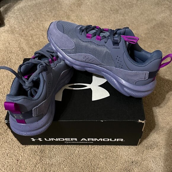 Womens `Under Armour Charged Verssert SPKLE size 7.5 - Picture 4 of 8